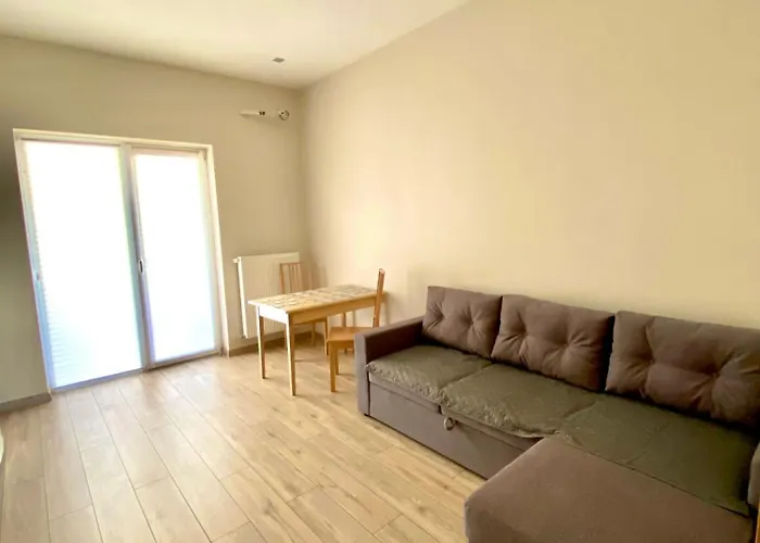 з паркомісцем Apartman