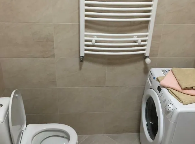 з паркомісцем 우주고로트